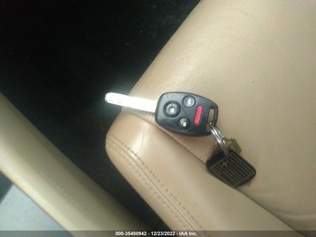 2012 HONDA ACCORD CPE EX-L VIN: 1HGCS2B82CA006761
