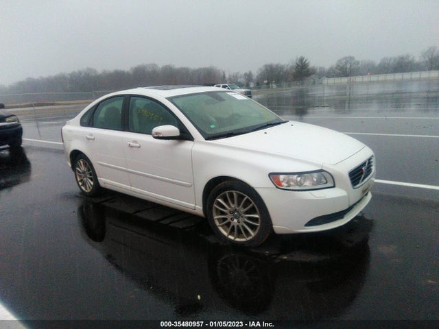 Volvo S40 2010 YV1382MS8A2498977 main image