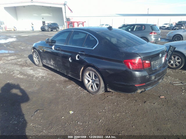 BMW 5 Series 528i 2012 WBAXG5C57CDX01725 Image 3