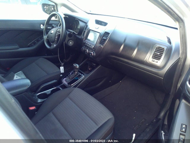 2018 KIA FORTE LX VIN: 3KPFL4A7XJE247684