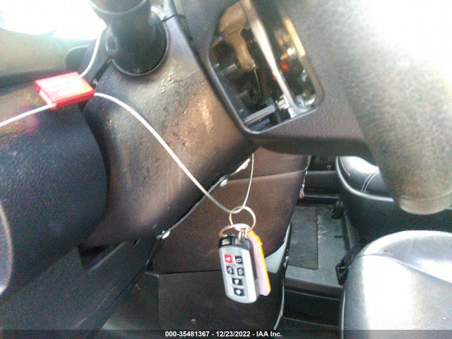 Toyota SIENNA SE 2017 5TDXZ3DC8HS855922 Image 3