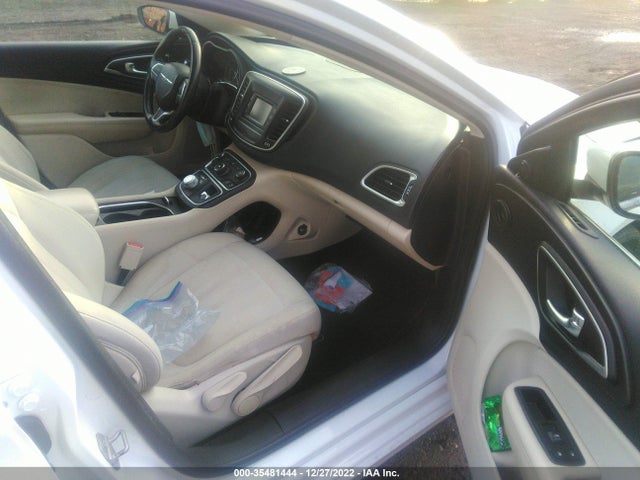 Chrysler 200 Limited 2015 1C3CCCAB0FN598838 Image 5