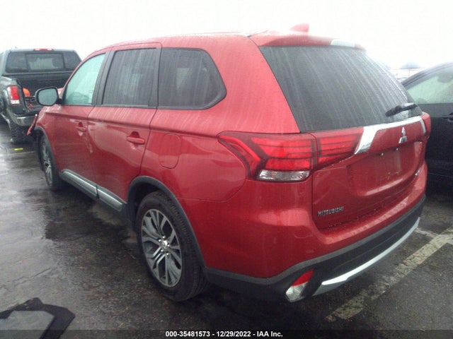 JA4AD2A37JZ040774 Mitsubishi Outlander Es