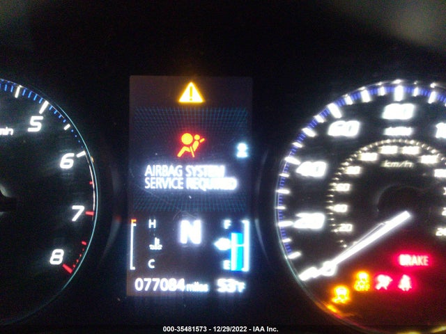 JA4AD2A37JZ040774 Mitsubishi Outlander Es