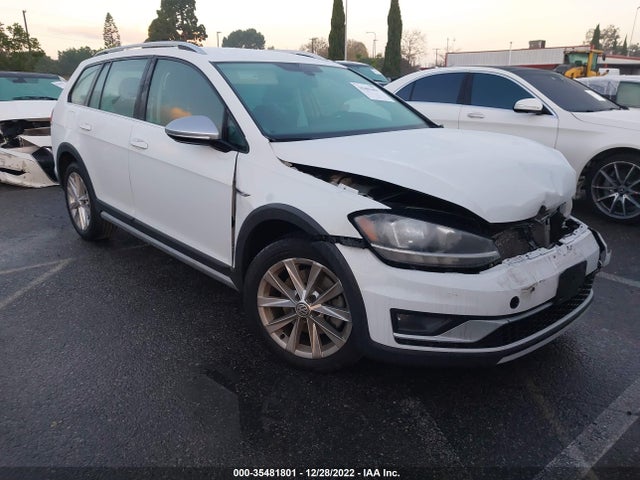 2018 Volkswagen Golf, VIN: 3VWH17AU7JM756060