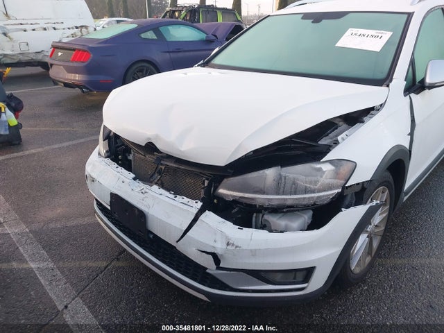 2018 Volkswagen Golf, VIN: 3VWH17AU7JM756060