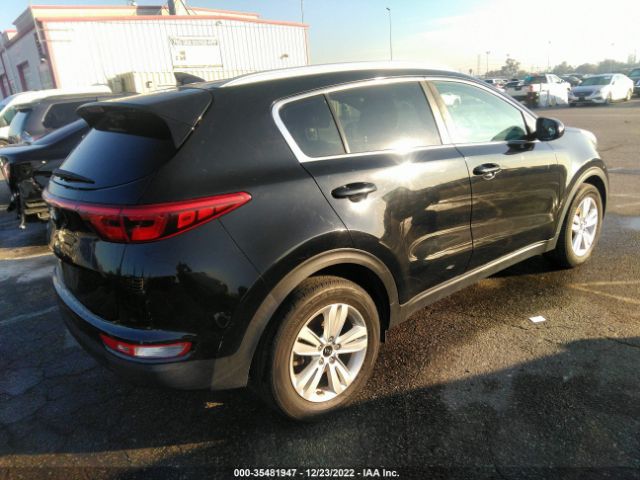 KNDPM3AC8J7388715 KIA Sportage Lx