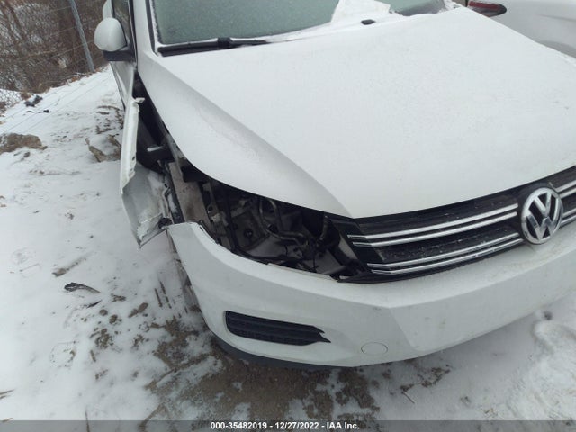 2017 Volkswagen Tiguan, VIN: WVGRV7AX3HK011728