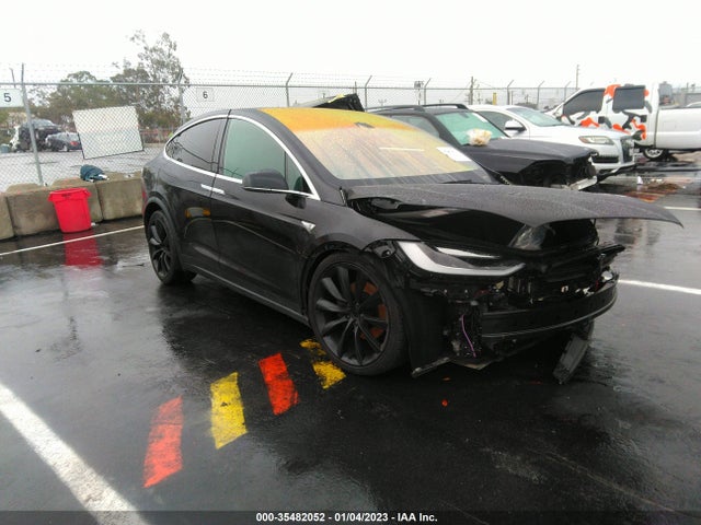 2016 Tesla Model X, VIN: 5YJXCAE27GF012115