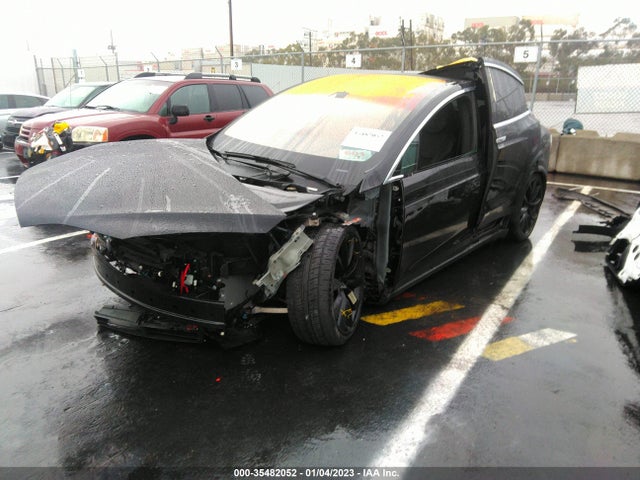 Tesla Model X 70d/90d/75d/60d 2016 5YJXCAE27GF012115 Image 2