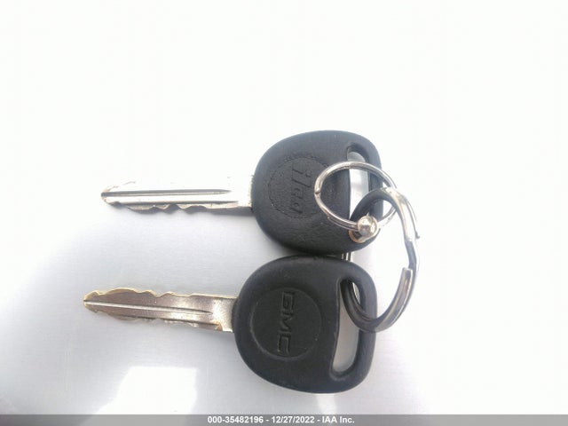 GMC YUKON SLT 2002 1GKEC13T12R263190 Image 3