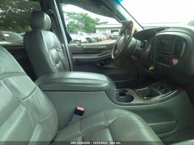 Lincoln Navigator 2002 5LMFU28R42LJ13926 Image 6