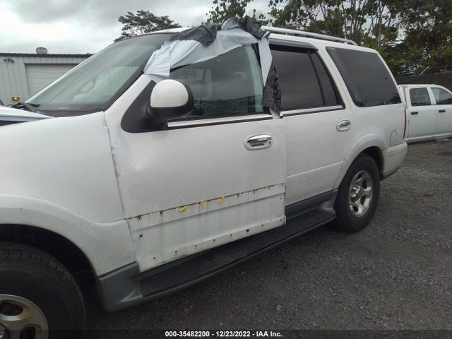 Lincoln Navigator 2002 5LMFU28R42LJ13926 Image 7
