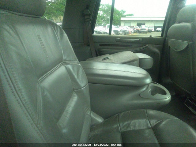 Lincoln Navigator 2002 5LMFU28R42LJ13926 Image 9