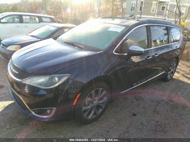 Chrysler Pacifica Limited 2017 2C4RC1GG2HR753652 Image 2