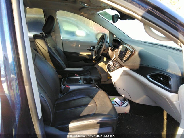 Chrysler Pacifica Limited 2017 2C4RC1GG2HR753652 Image 5