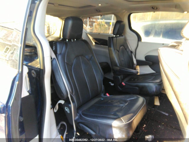 Chrysler Pacifica Limited 2017 2C4RC1GG2HR753652 Image 8