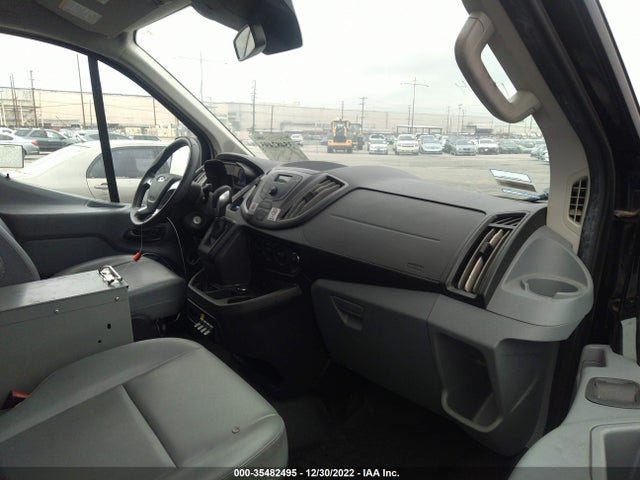 2017 Ford Transit, VIN: 1FTYR2YM4HKB57722