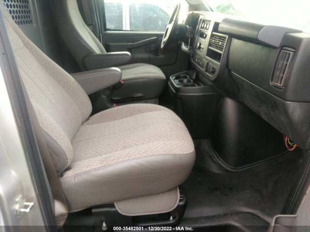 2018 Chevrolet Express, VIN: 1GCWGAFPXJ1301189