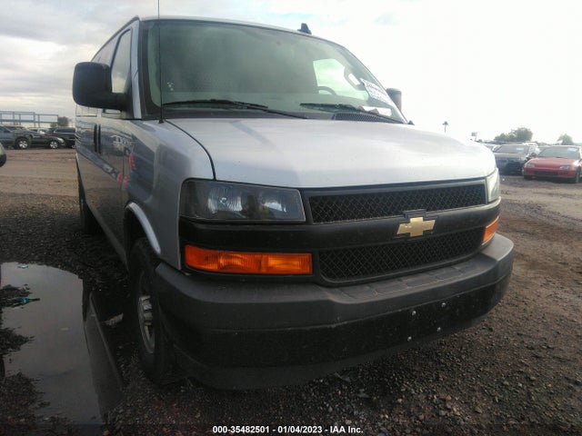 2018 Chevrolet Express, VIN: 1GCWGAFPXJ1301189