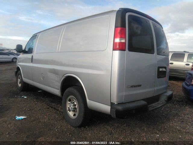 2018 Chevrolet Express, VIN: 1GCWGAFPXJ1301189