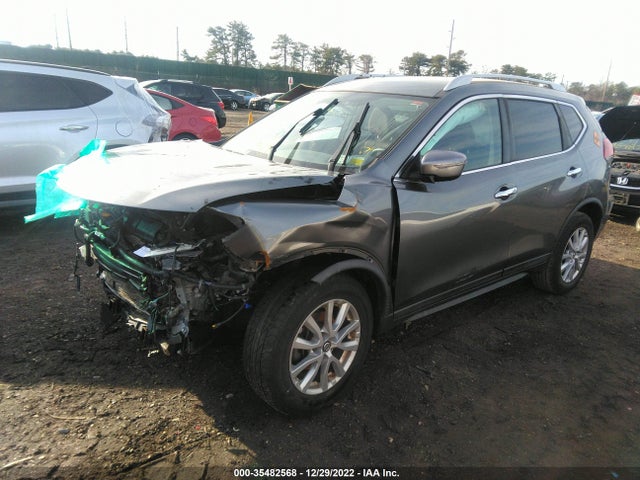 2018 NISSAN ROGUE SV VIN: KNMAT2MT4JP518066