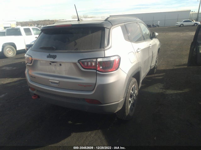 2019 Jeep Compass, VIN: 3C4NJDDB5KT752627
