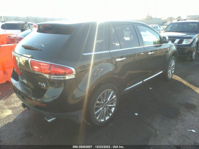 Lincoln MKX 2011 2LMDJ6JK5BBJ02865 Image 4
