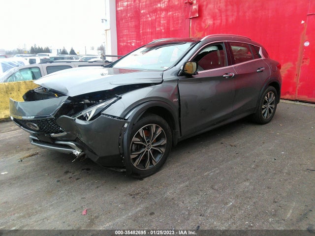 2018 Infiniti QX30, VIN: SJKCH5CRXJA055609