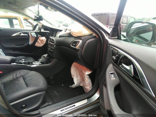 2018 Infiniti QX30, VIN: SJKCH5CRXJA055609