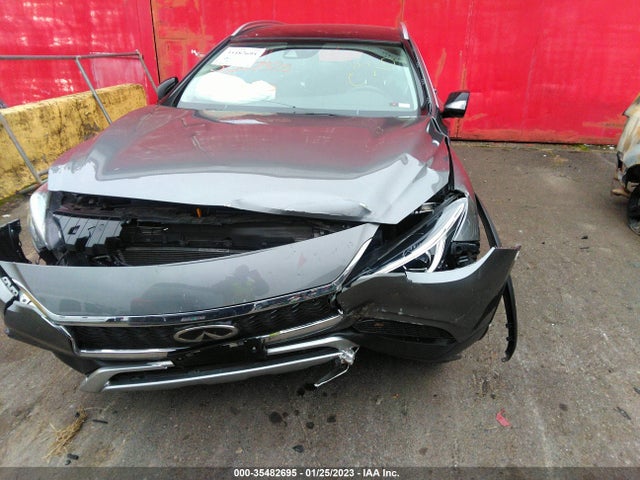 2018 Infiniti QX30, VIN: SJKCH5CRXJA055609