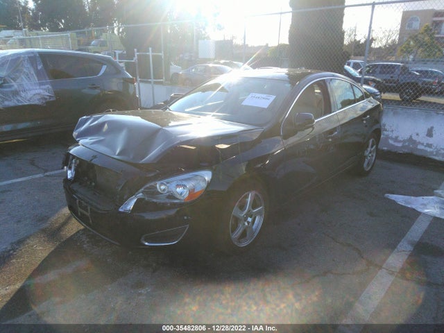 Volvo S60 T5 2012 YV1622FS4C2136935 Image 2