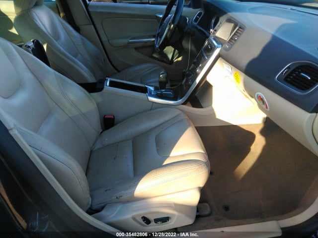 Volvo S60 T5 2012 YV1622FS4C2136935 Image 6