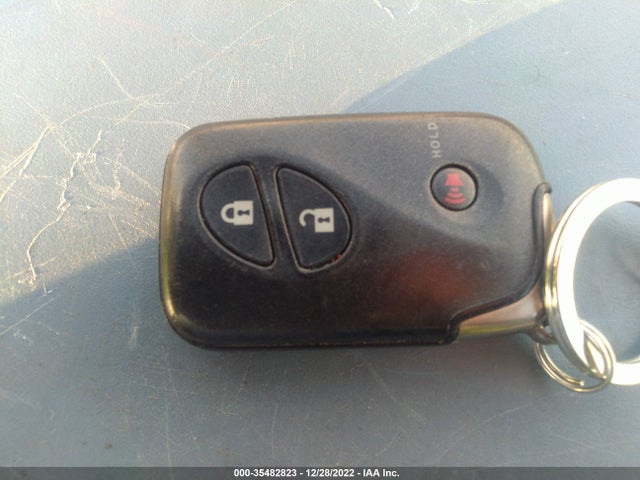 Lexus CT 200H 2012 JTHKD5BH0C2121017 Image 3