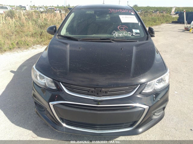 2019 Chevrolet Sonic, VIN: 1G1JD5SB2K4126823