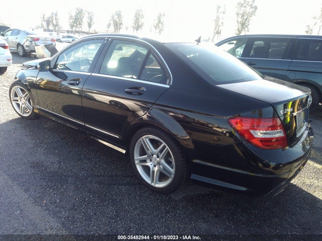 Mercedes-Benz C-class C 250 2014 WDDGF4HB1ER316591 Image 3