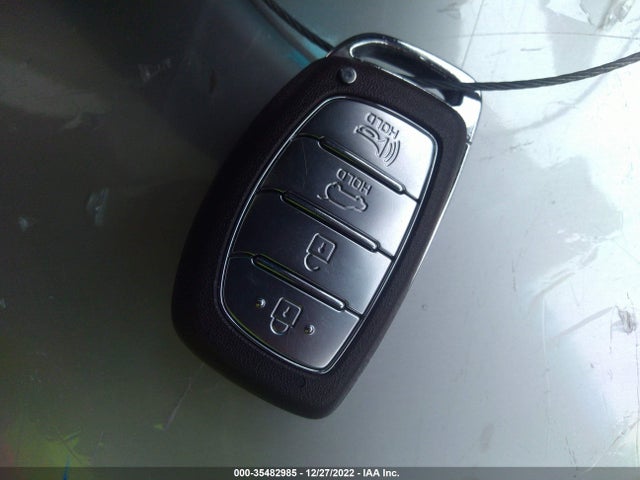 2022 Hyundai Ioniq, VIN: KMHC65LC2NU276156
