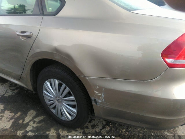 Volkswagen Passat 1.8t S 2015 1VWAT7A32FC029016 Image 4