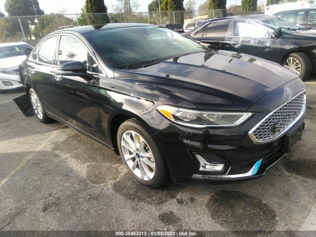 2019 Ford Fusion, VIN: 3FA6P0SU8KR174025