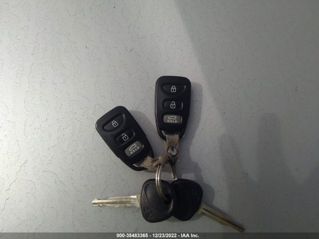 2013 HYUNDAI ELANTRA GLS VIN: 5NPDH4AE6DH308777