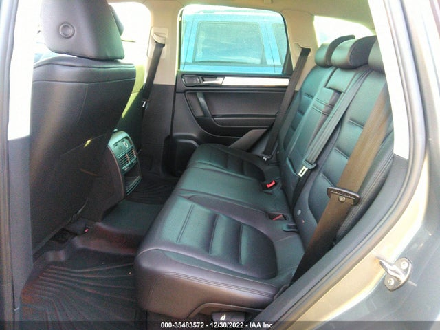 Volkswagen Touareg 2011 WVGFF9BP5BD000946 Image 10