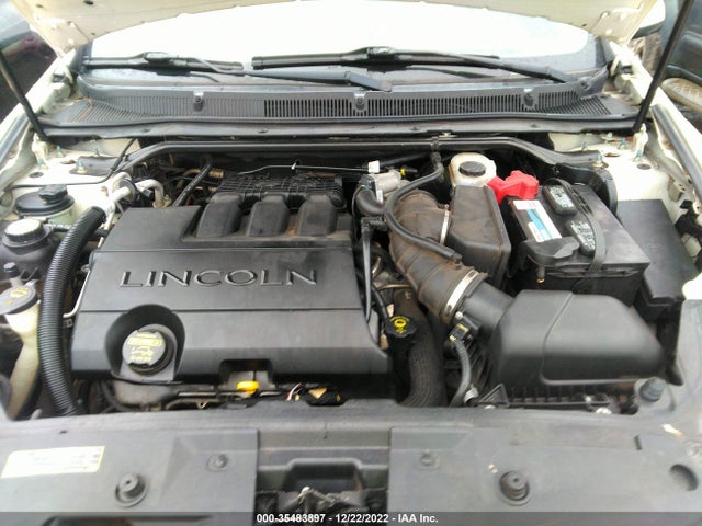 Lincoln MKS 2009 1LNHM93R39G602882 Image 11