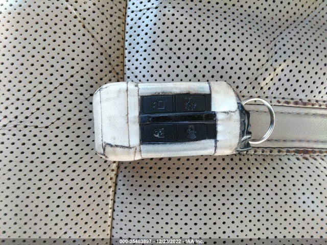 Lincoln MKS 2009 1LNHM93R39G602882 Image 3