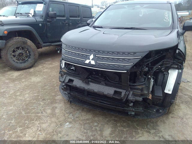 JA4J4TA83NZ052444 Mitsubishi Outlander Es