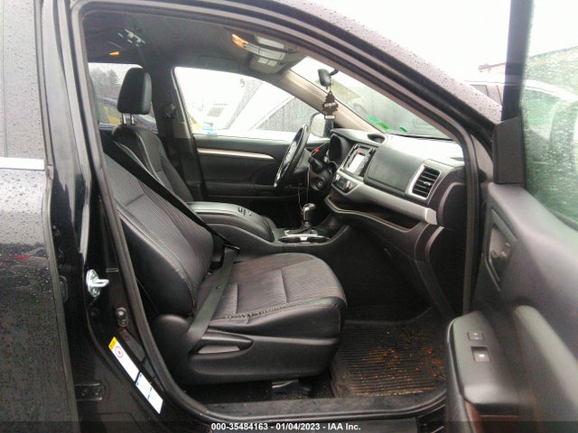 2015 TOYOTA HIGHLANDER LE VIN: 5TDBKRFH8FS085535
