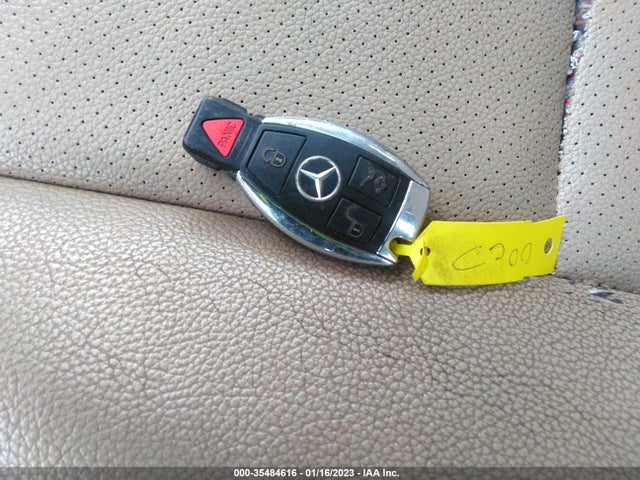 35484616 :رقم المزاد ، WDDGF8BB0BR156571 vin ، 2011 Mercedes-benz C-class C 300 مزاد بيع