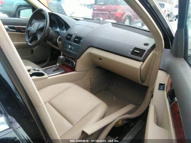 35484616 :رقم المزاد ، WDDGF8BB0BR156571 vin ، 2011 Mercedes-benz C-class C 300 مزاد بيع