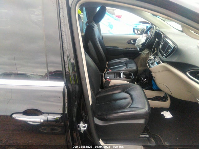 Chrysler Pacifica Touring L 2019 аукцион фото