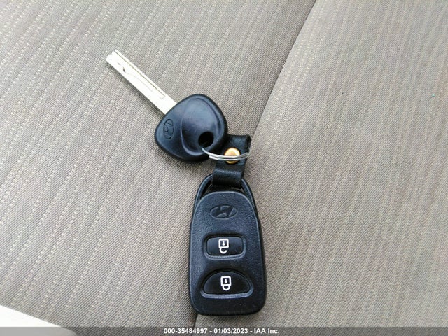 2017 Hyundai Accent, VIN: KMHCT4AE7HU262250