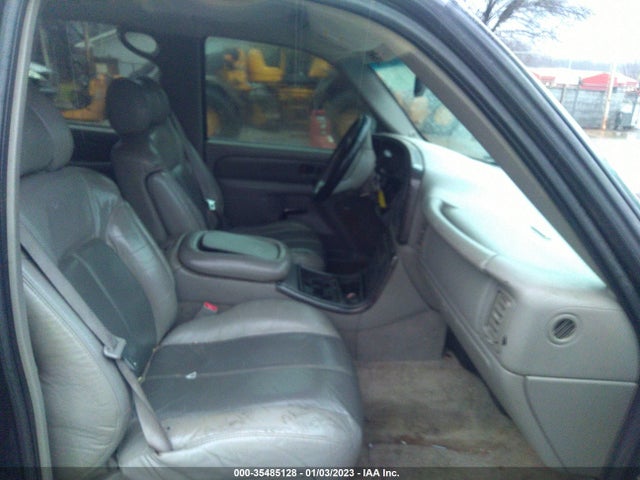 GMC YUKON DENALI 2002 1GKEK63U92J138686 Image 11
